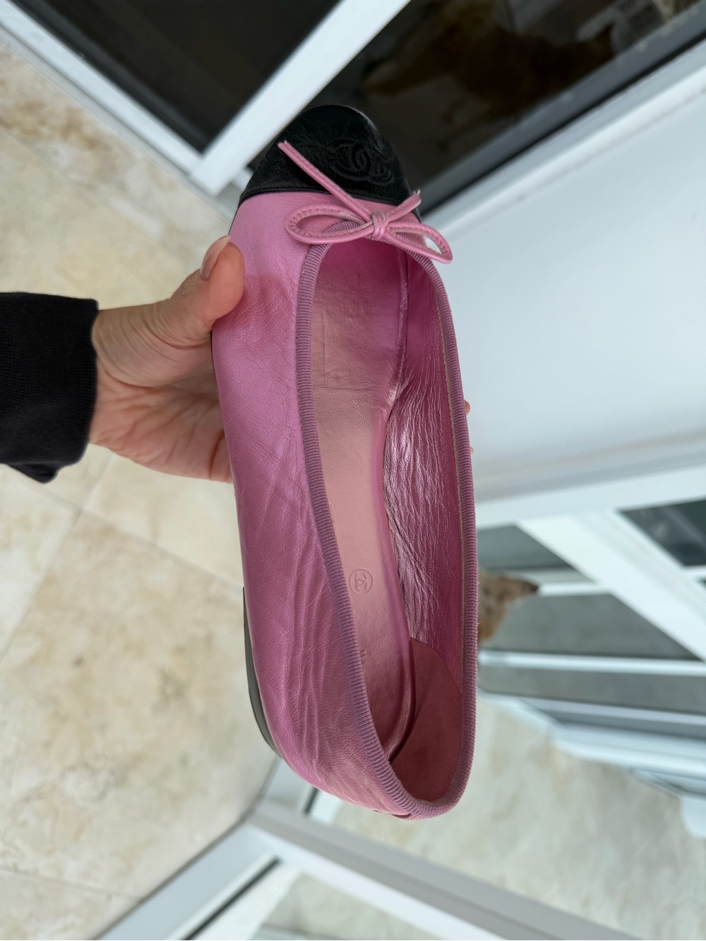 CHANEL Iridescent Pink and Black Cap Toe Bow Ballet Flats - Picture 6 of 6